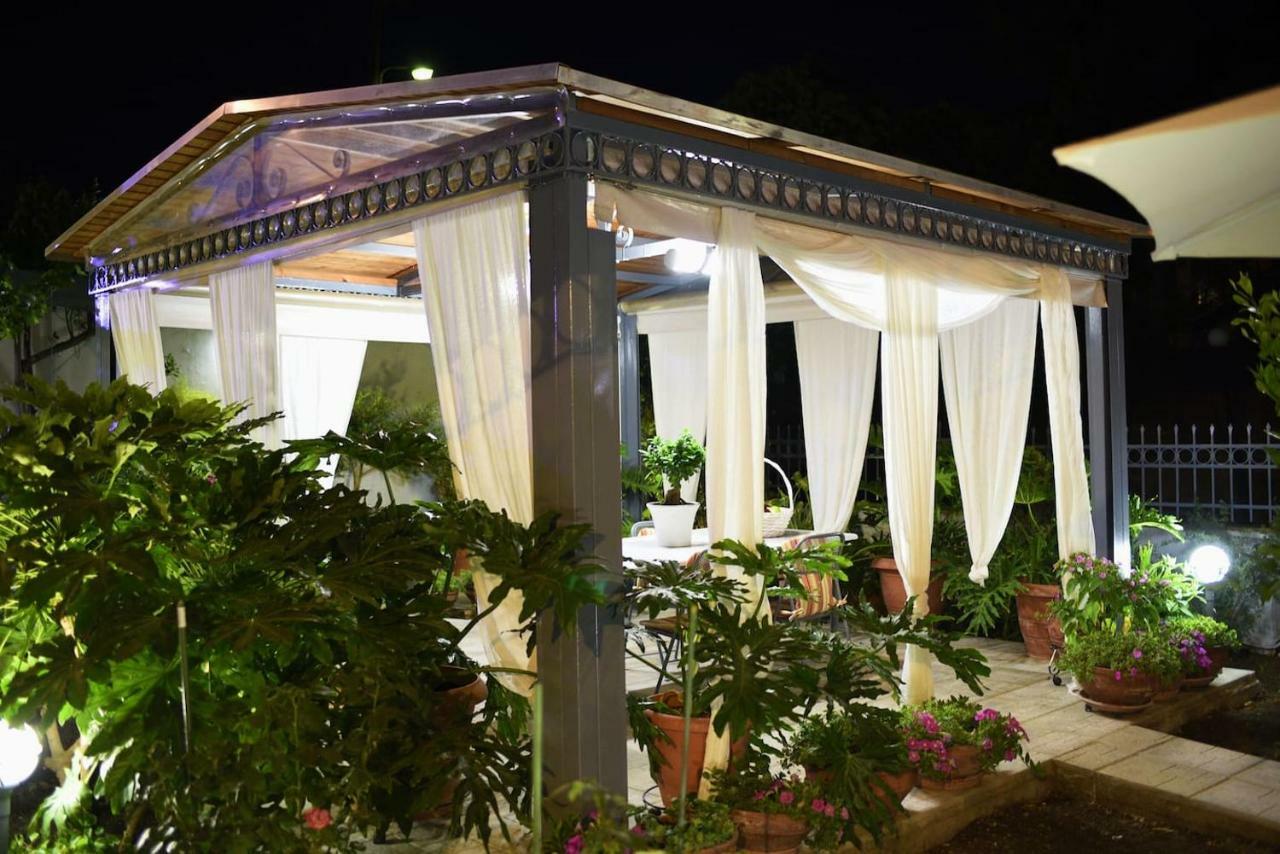 Lf Suites - Irene Thebes Exterior photo